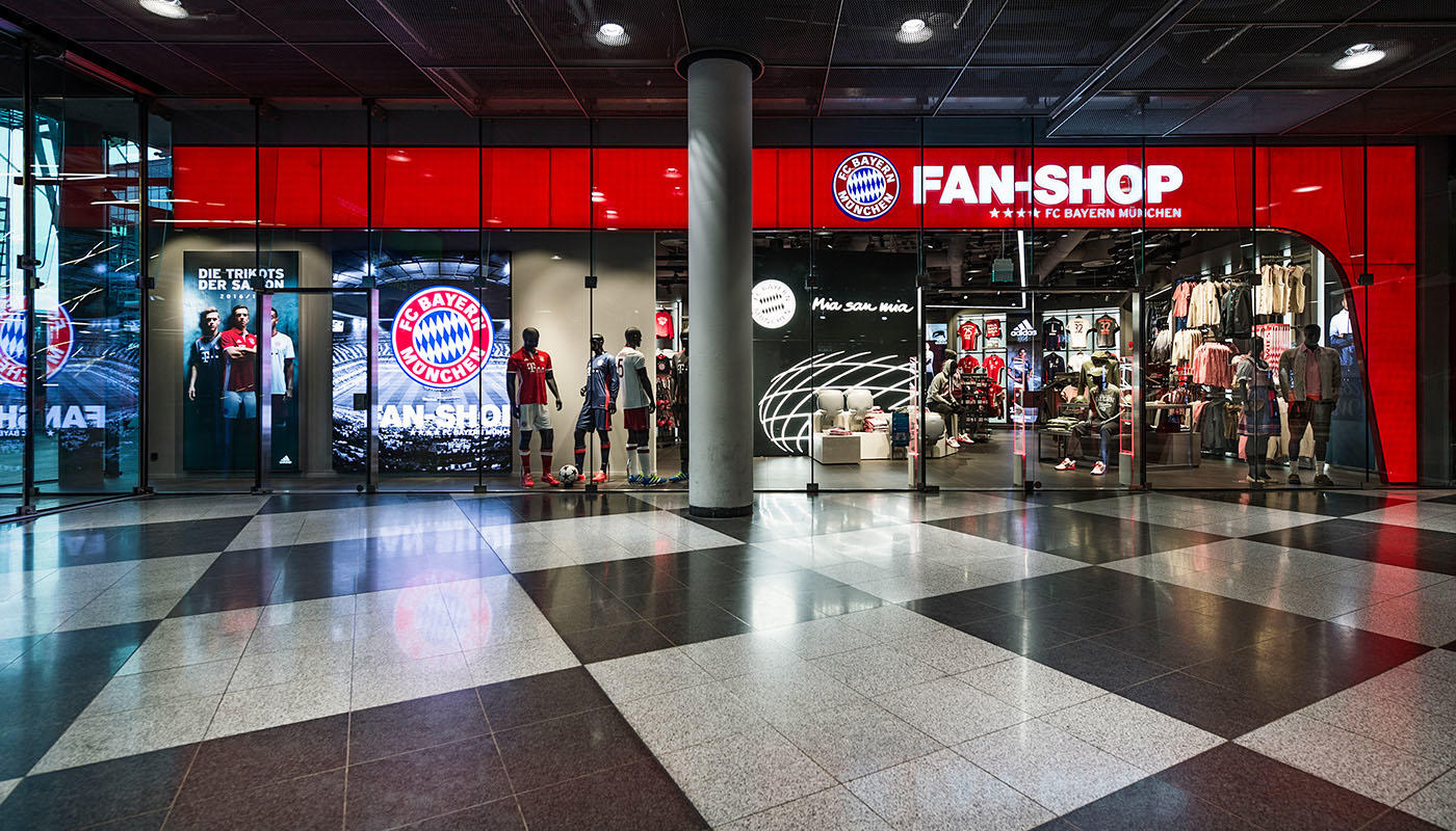 Hollywood oplichterij Secretaris FC Bayern Store - Munich Airport