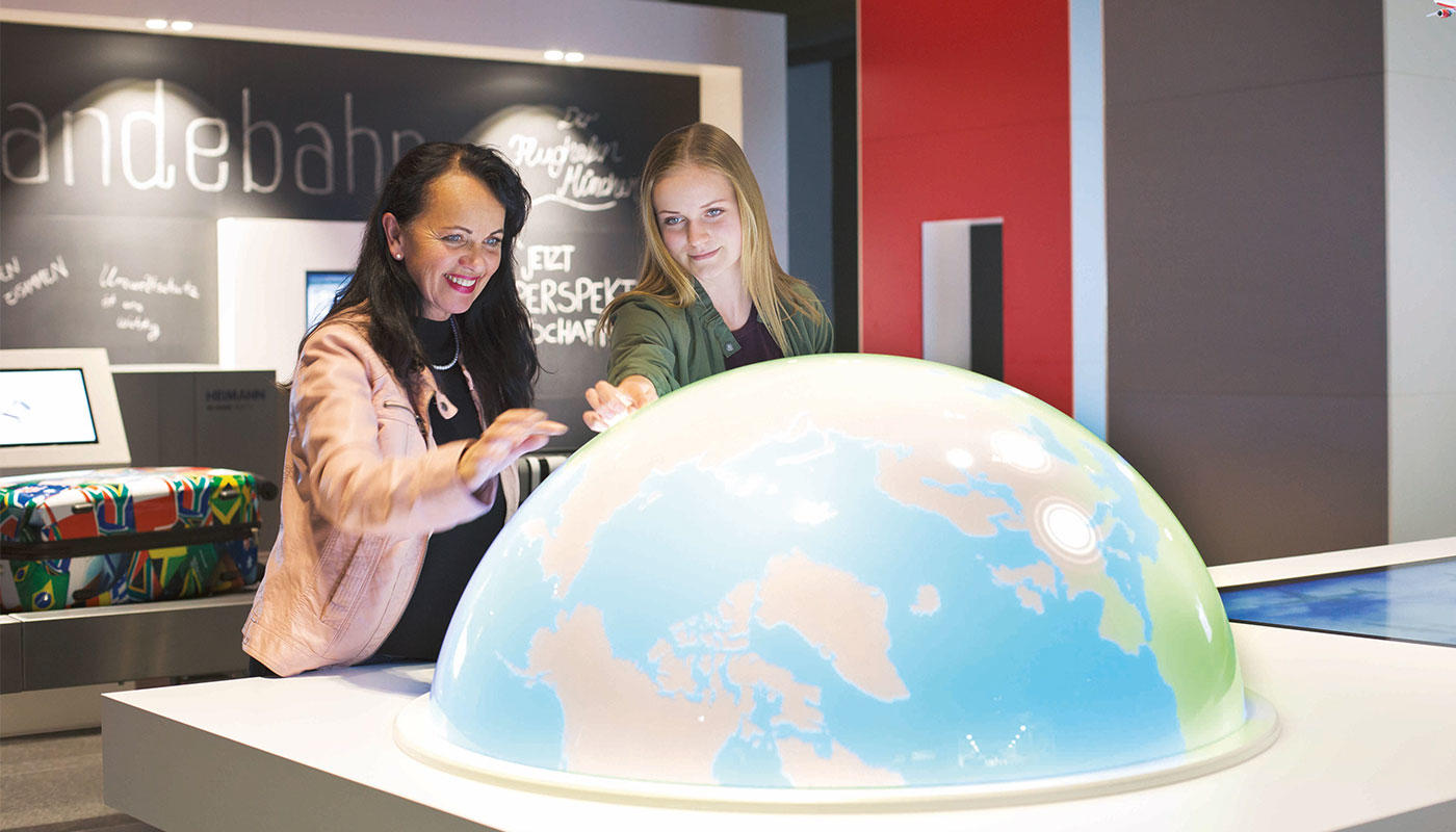 Hands-on Exhibition Hands-on Exhibition