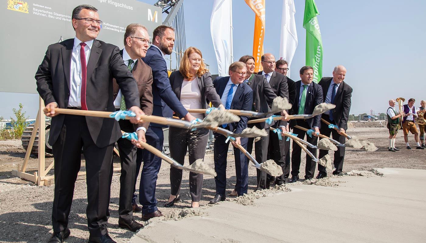 Offizieller Spatenstich für den Ausbau des S-Bahntunnels Spatenstich am Airport