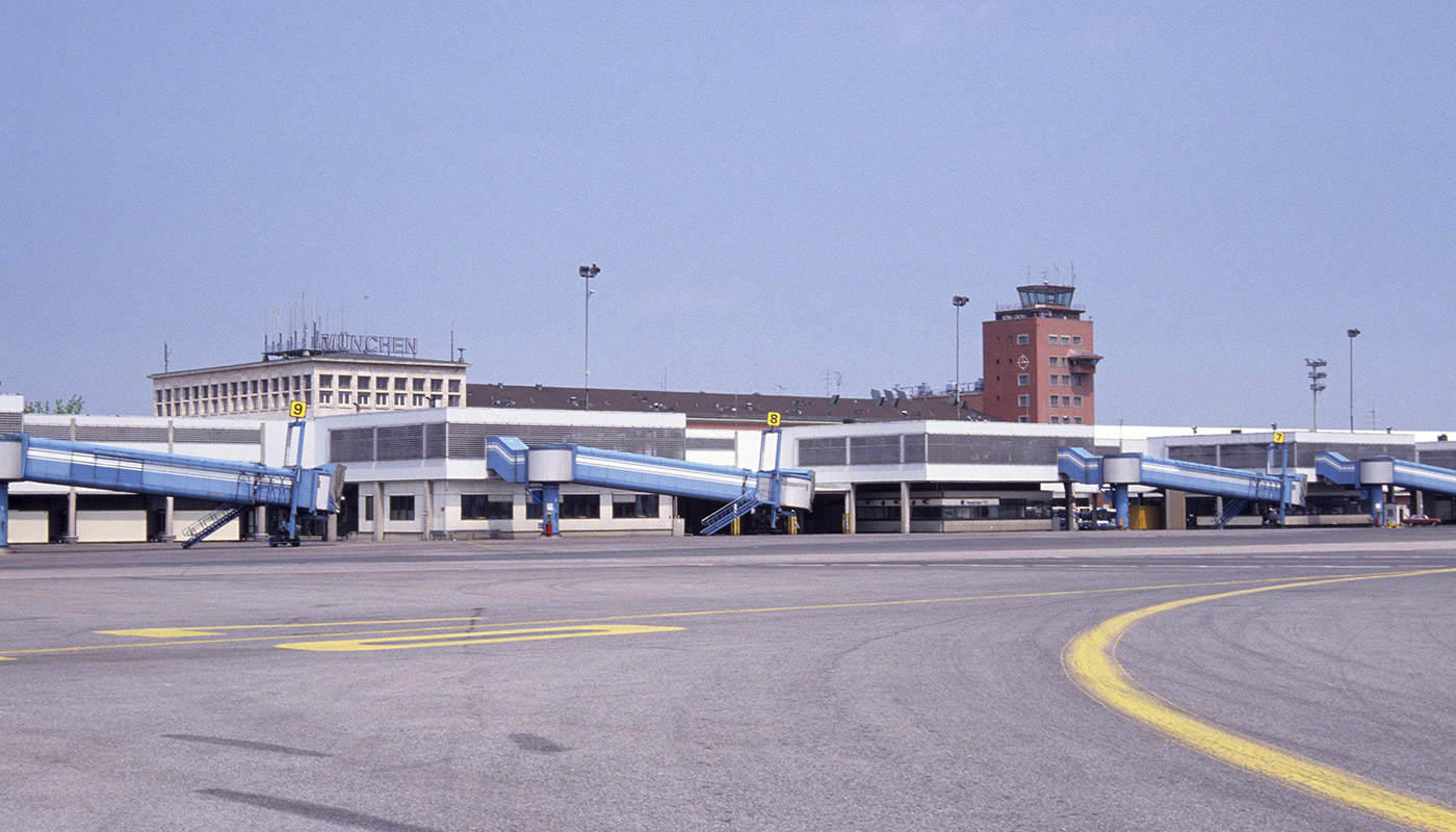 Munich Airport in Riem (1992) Munich Airport in Riem (1992)