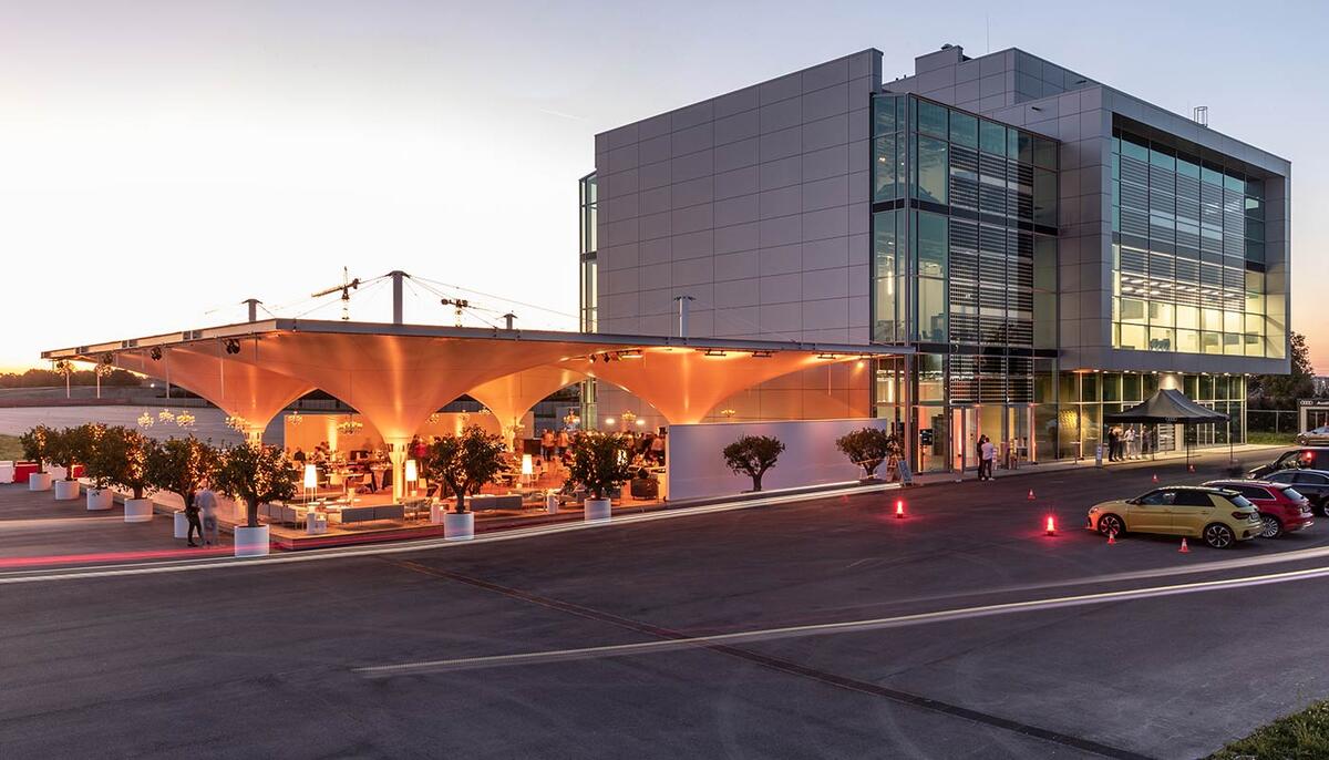 Nachhaltig, modern und großzügig Nachhaltig, modern und großzügig