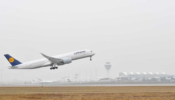 First flight of the first Lufthansa Airbus A350-900 from Munich to Delhi