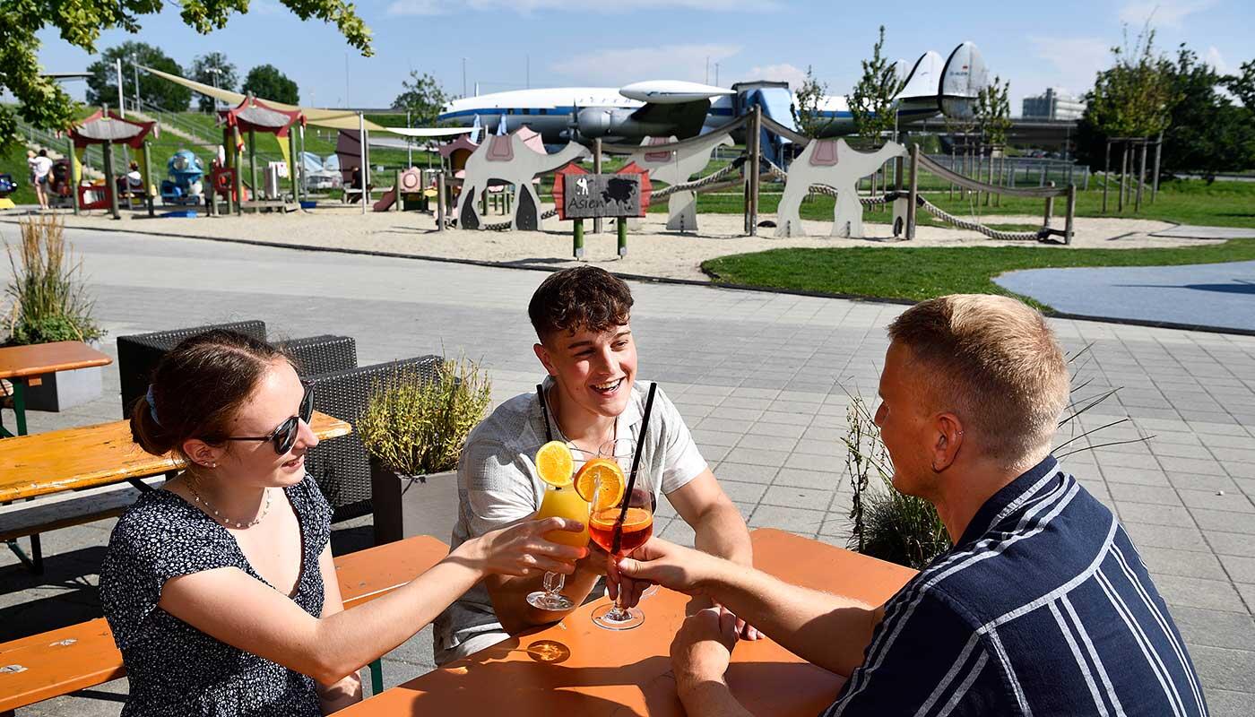 Sun terrace of Tante Ju's with a view of the playground in the visitors' park Sun terrace of Tante Ju's with a view of the playground in the visitors' park