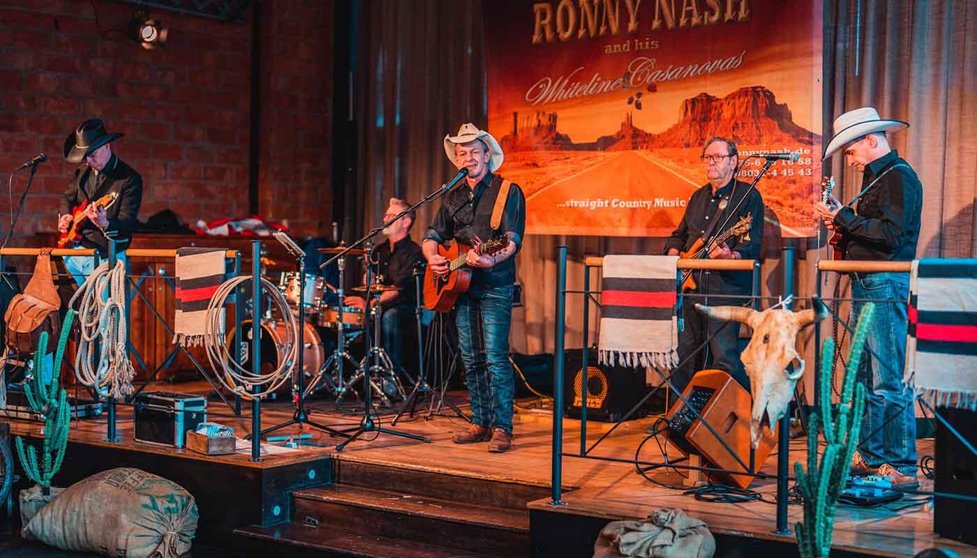 Ronny Nash and his whiteline casanovas Ronny Nash and his whiteline casanovas