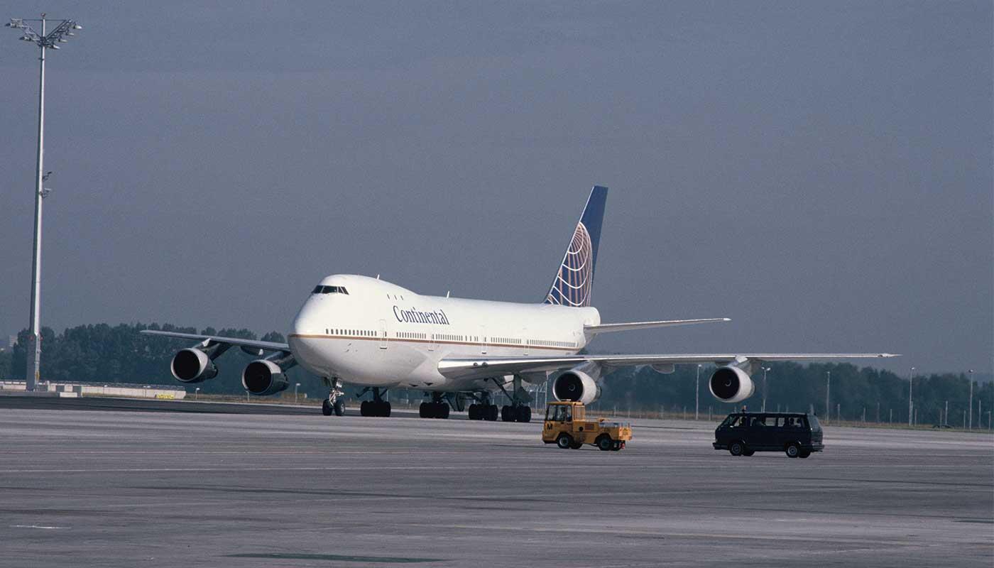 Boeing B747-100 of Continental Airlines First flight of a Boeing B747-100 of Continental Airlines on 02.06.1992