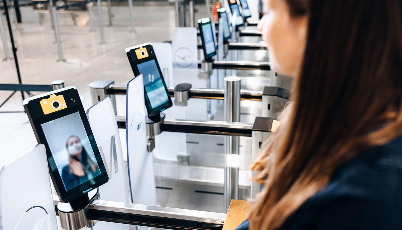 Biometric gates at Munich Airport Seamless travel: biometric gates at Munich Airport