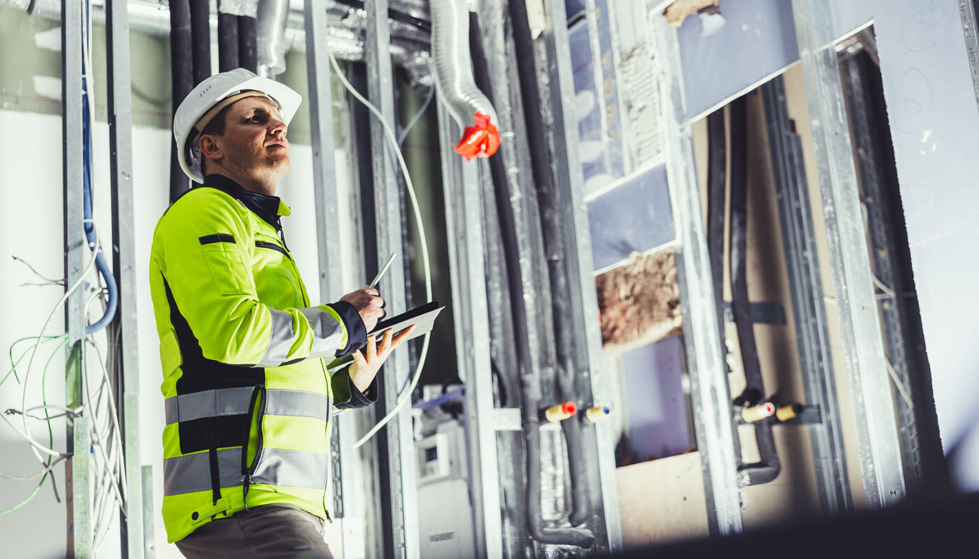 Projektleiter im Bereich der Gebäudetechnik. Projektleiter im Bereich der Gebäudetechnik.