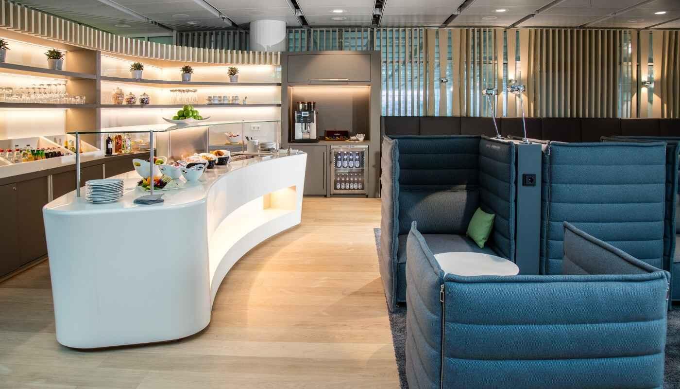 Airport Lounge Airport Lounge