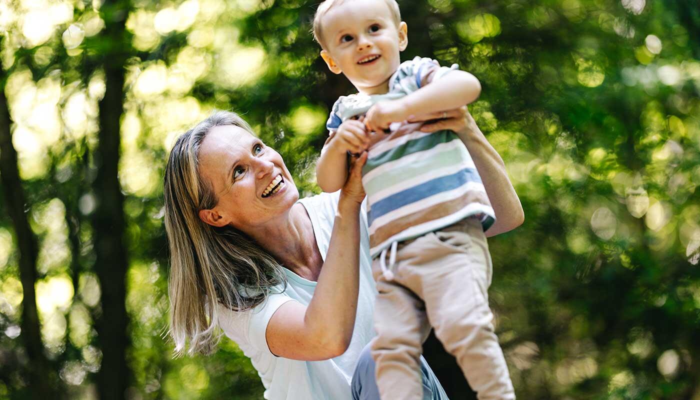 Der Walderlebnispfad im Freisinger Forst ist ein beliebtes Ausflugsziel für Familien. Der Flughafen München unterstützt das Projekt und außerdem zahlreiche weitere ehrenamtliche Initiativen in der Region. Der Walderlebnispfad im Freisinger Forst ist ein beliebtes Ausflugsziel für Familien. Der Flughafen München unterstützt das Projekt und außerdem zahlreiche weitere ehrenamtliche Initiativen in der Region.