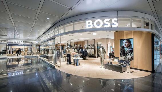 BOSS - Shop Terminal 2 Gates H - Außenansicht