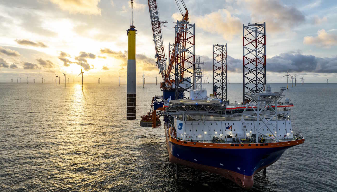 Offshore wind farm in the North Sea With the power supply agreement signed with RWE in February 2026, Munich Airport will source approximately 40 gigawatt-hours of electricity annually from a new offshore wind farm in the North Sea starting in 2027.