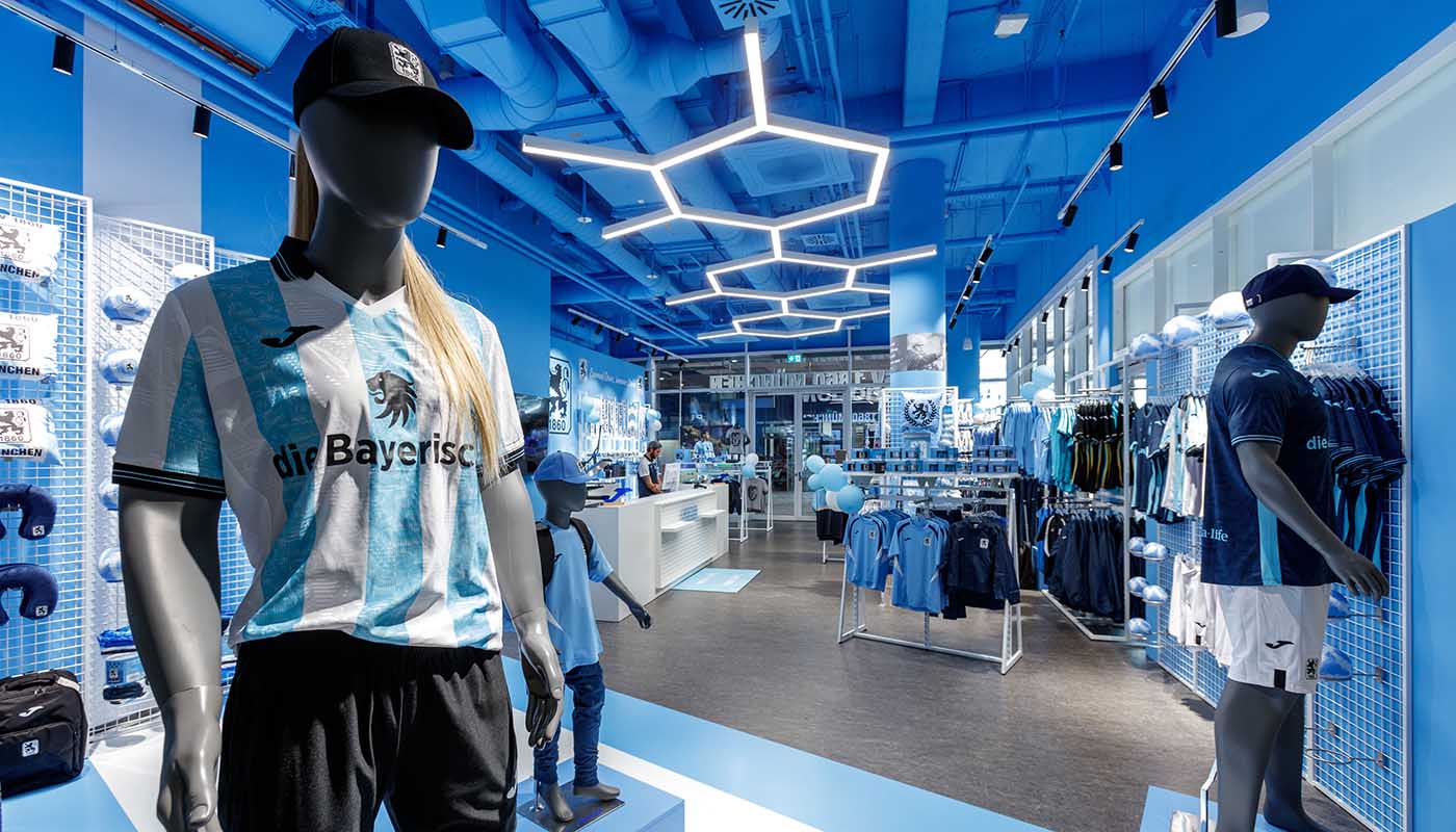 TSV 1860 Munich fan shop - Munich Airport